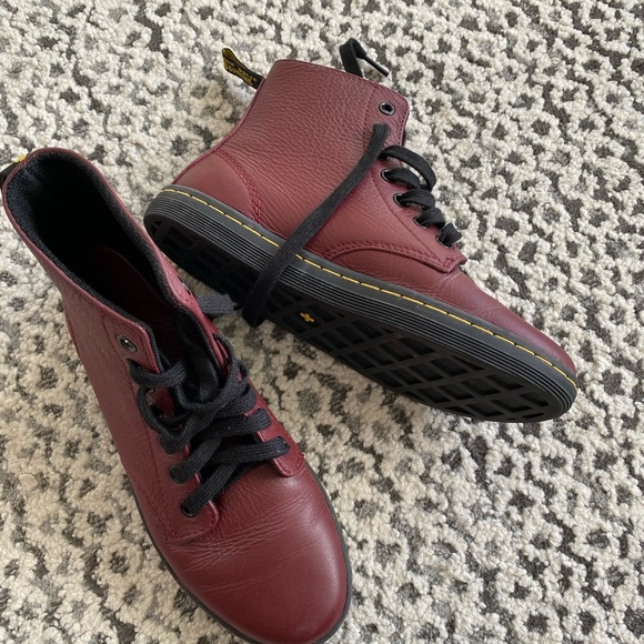 Dr. Martens | red Leyton boots - Picture 4 of 9